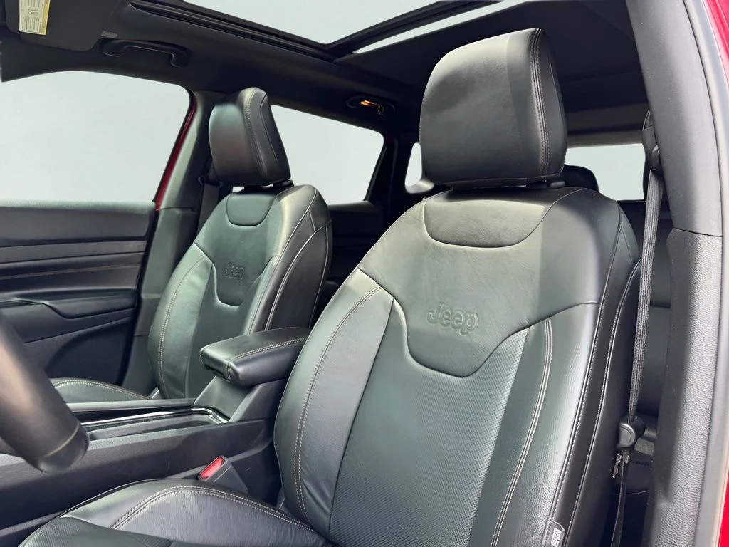 Used 2022 Red Jeep Limited image 11