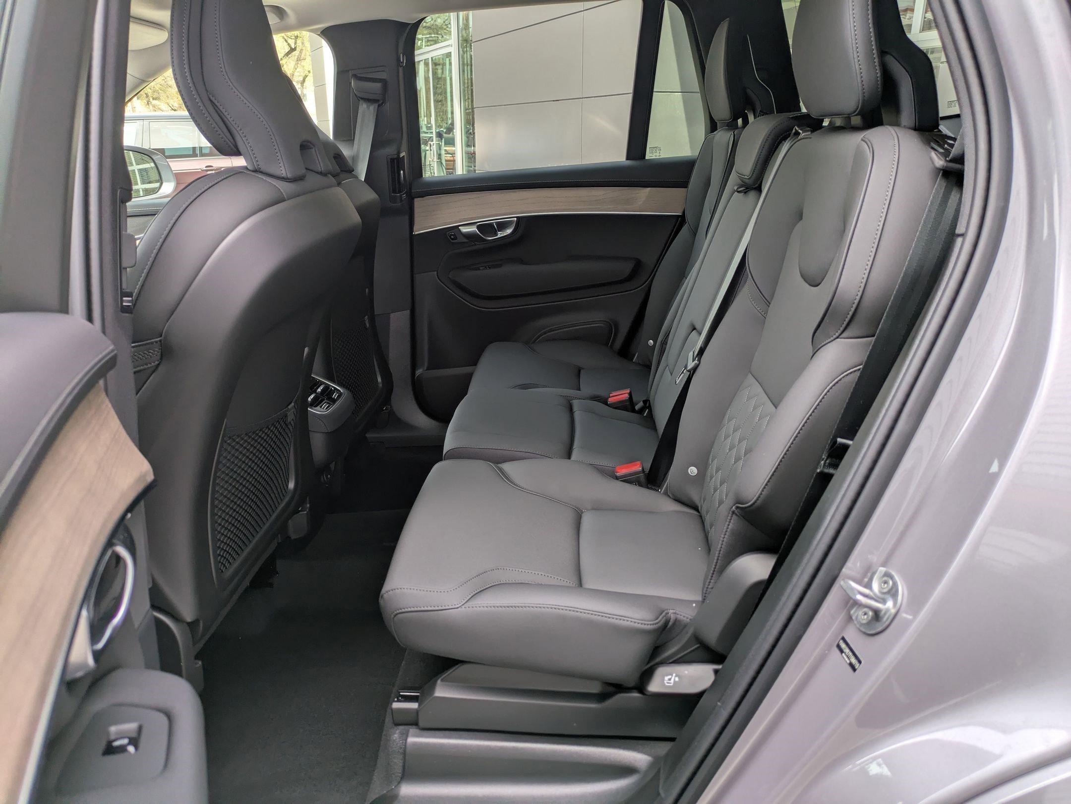New 2026 Aurora Silver Volvo Plus image 15