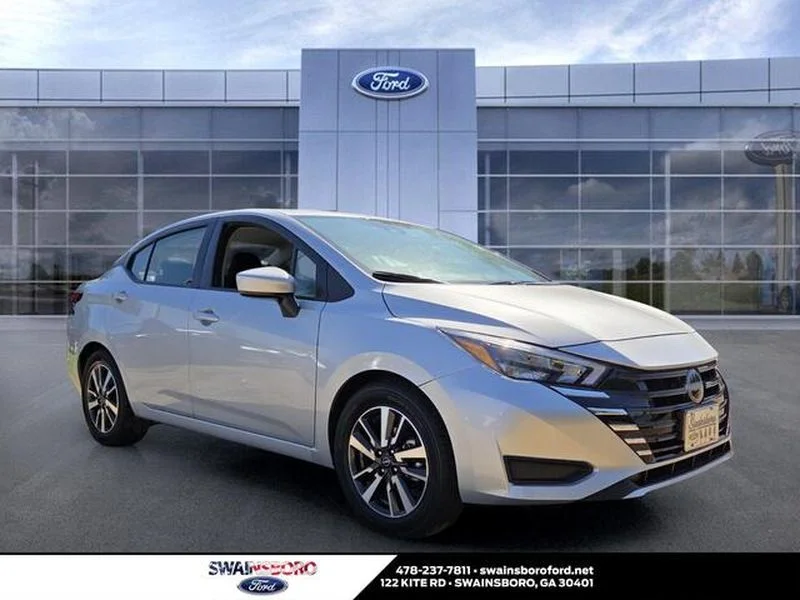 2025 Nissan Versa 1.6 SV CVT's photo