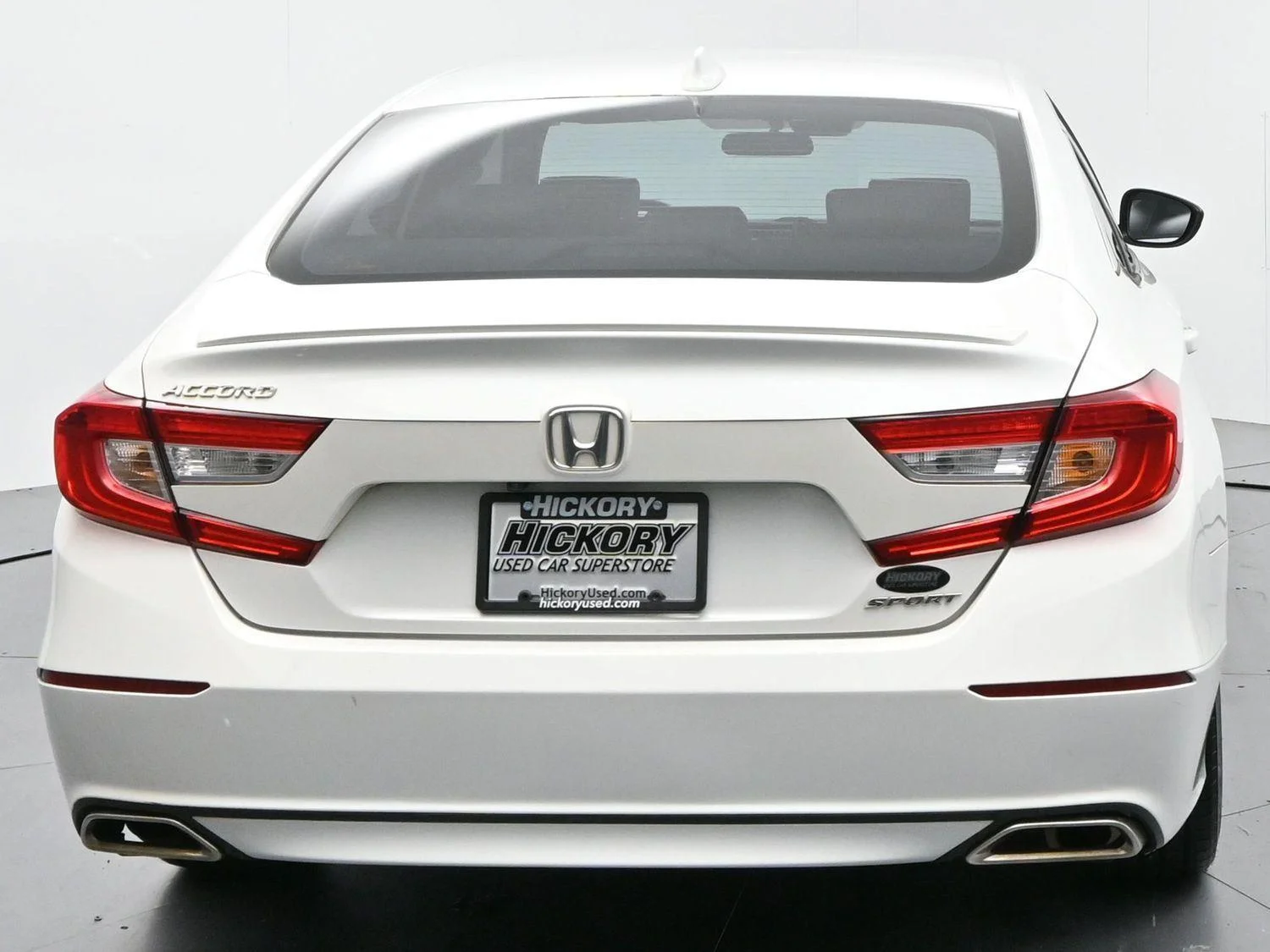 Used 2018 Platinum White Pearl Honda Sport image 6