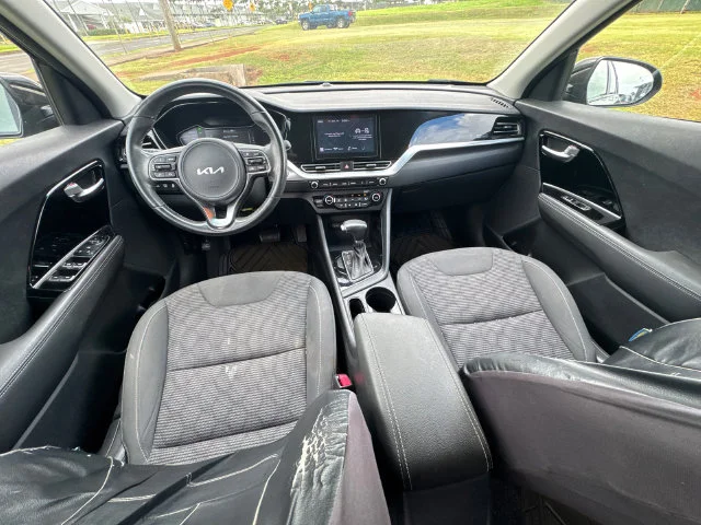 Certified Used 2022 Black Kia LXS image 17
