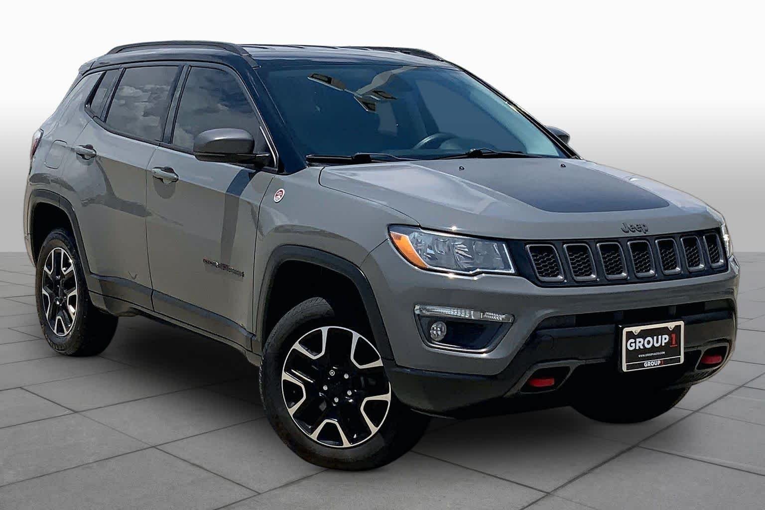 Used 2020 Sting-Gray Clearcoat Jeep Trailhawk image 3