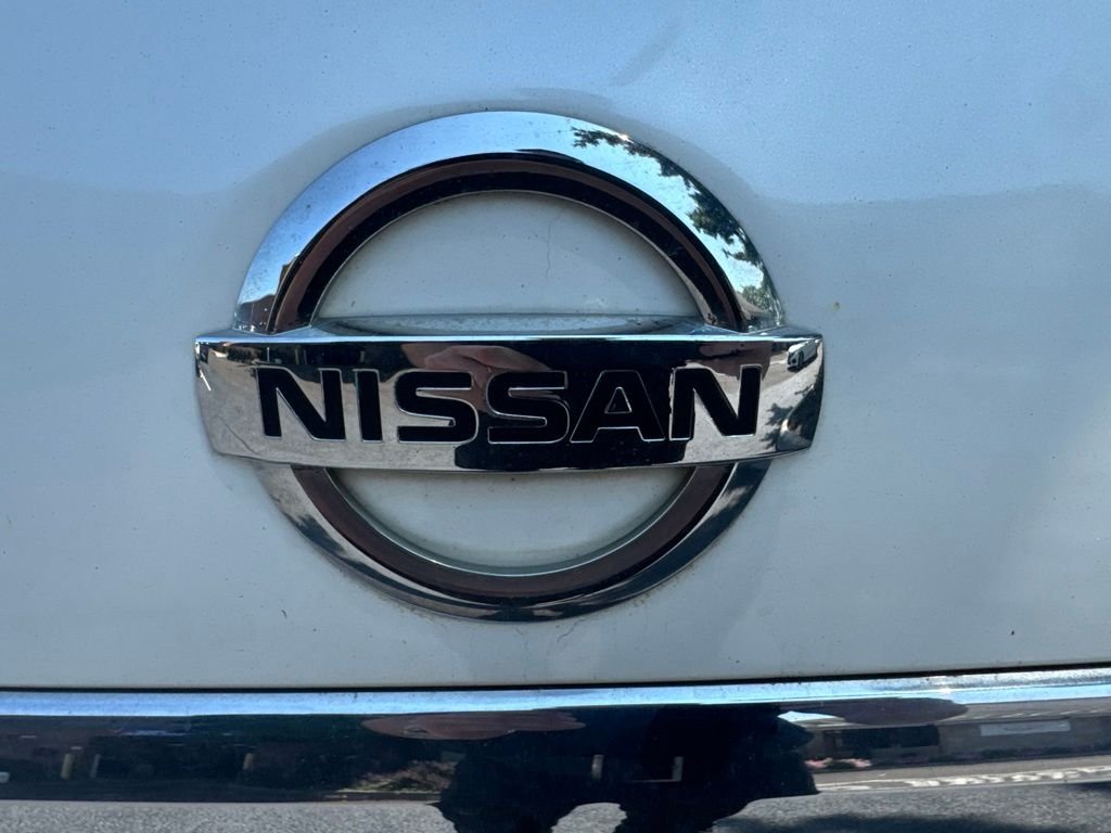 Used 2014 White Pearl Nissan 3.5 SV image 5