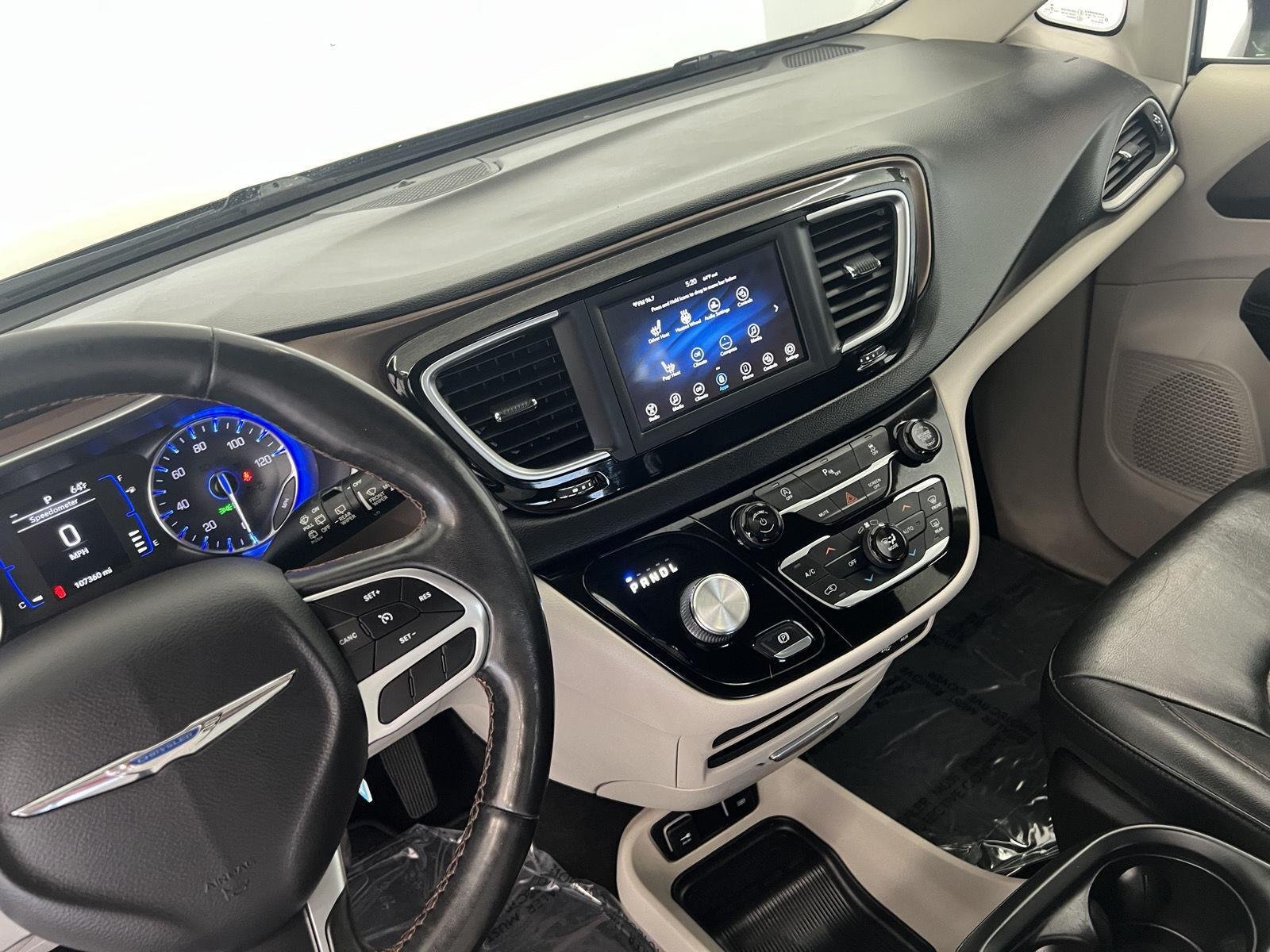 2019 Chrysler Pacifica Touring L - Photo 23