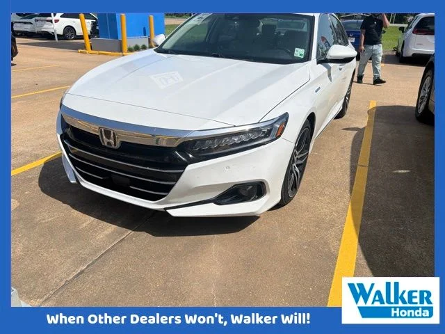 Used 2022 White Honda Touring image 1