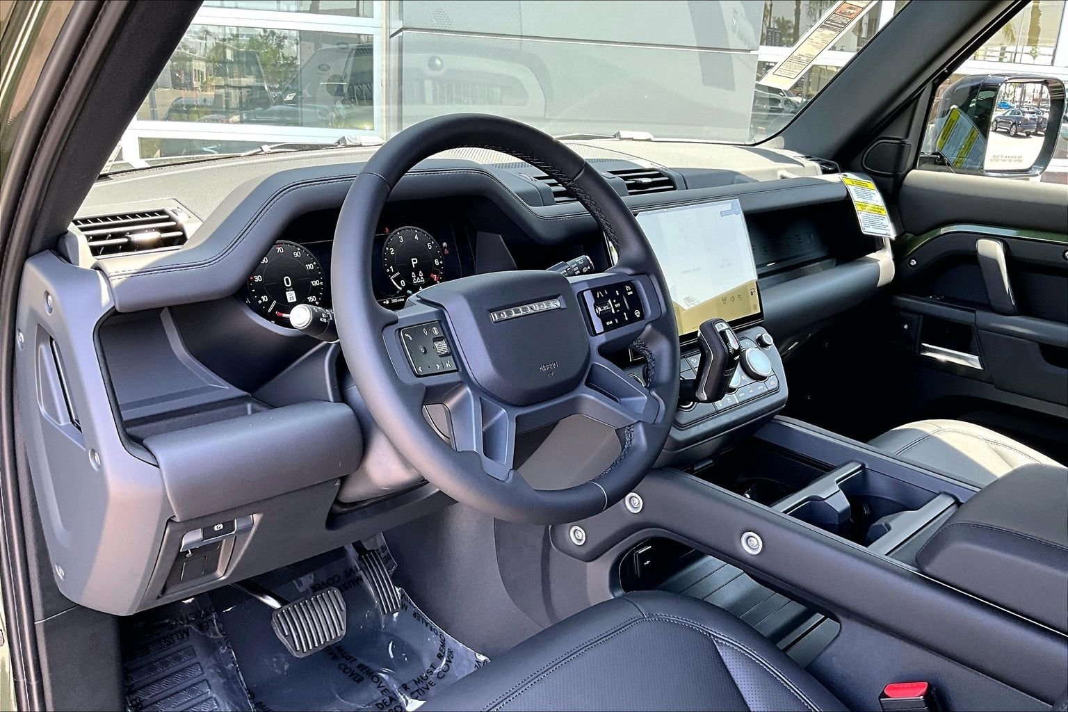 New 2026 Woolstone Green Land Rover X-Dynamic SE image 6