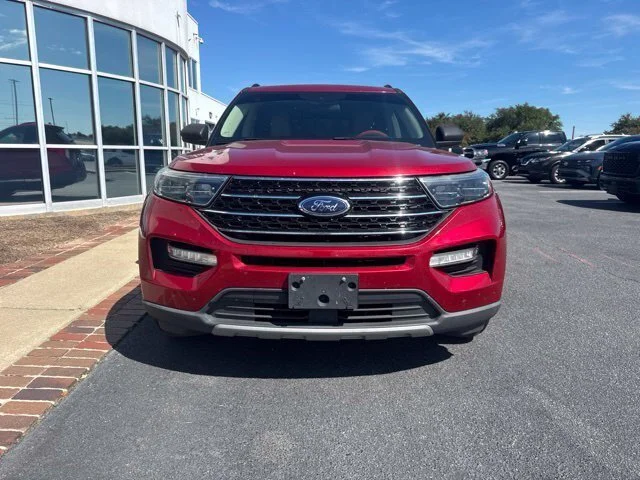 Used 2020 Red Ford XLT image 3
