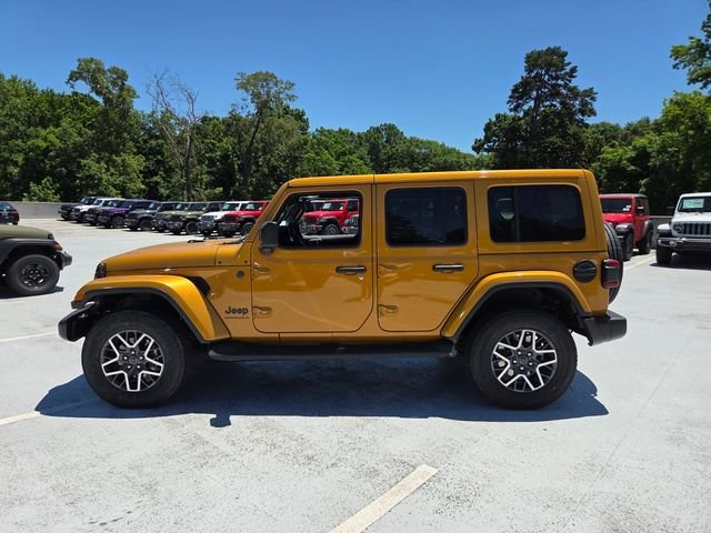 New 2026 Goldilocks Exterior Paint Jeep Sahara image 4