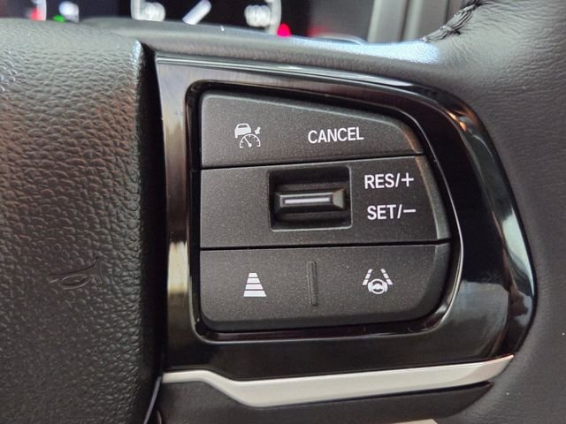 Used 2025 Silver Honda Touring image 30