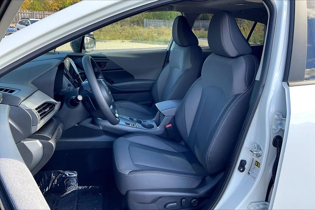 New 2026 CRYSTAL WHITE PEARL Subaru Premium image 9