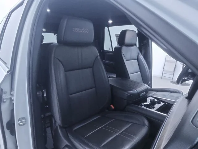Used 2025 Beige Chevrolet High Country image 26
