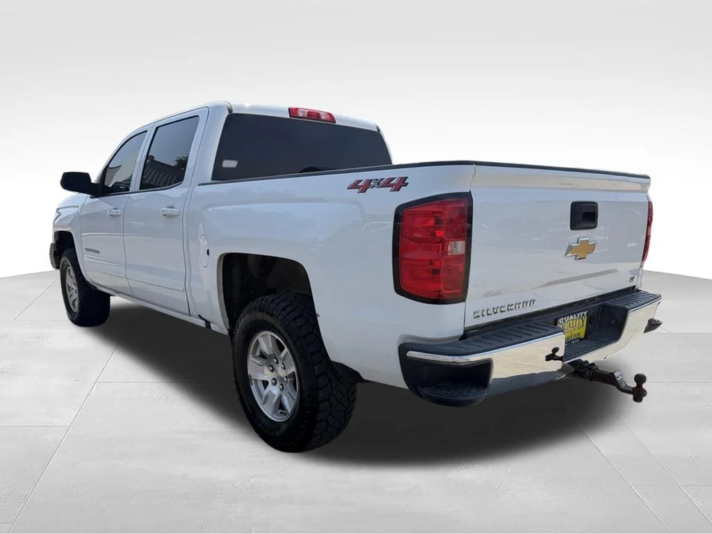 Used 2018 White Chevrolet LT image 3