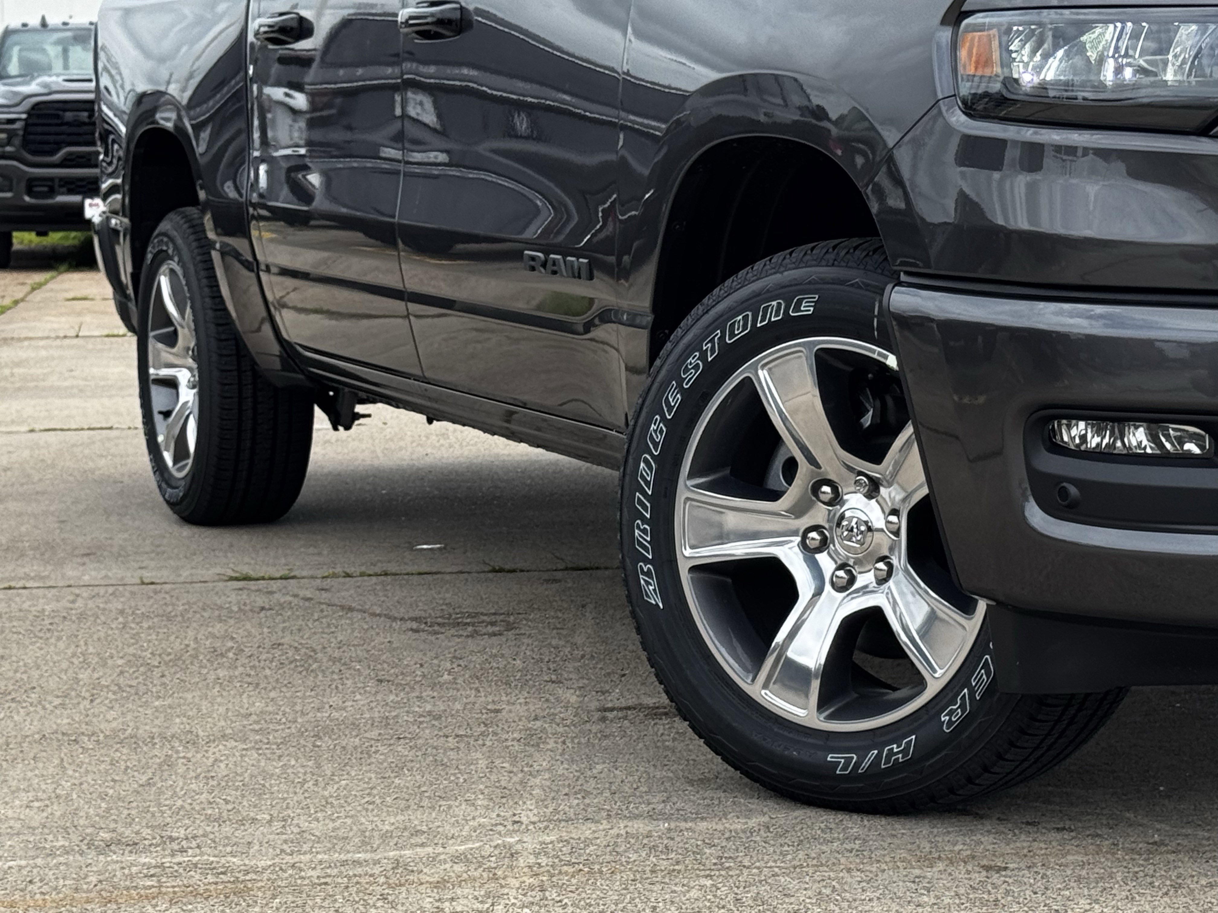 New 2026 Granite Crystal Metallic Clear-Coat Exterior Paint RAM Express image 13