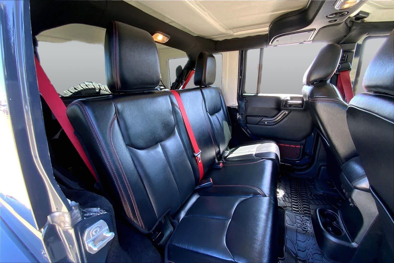 Used 2017 Rhino Clear Coat Jeep Rubicon Recon image 19