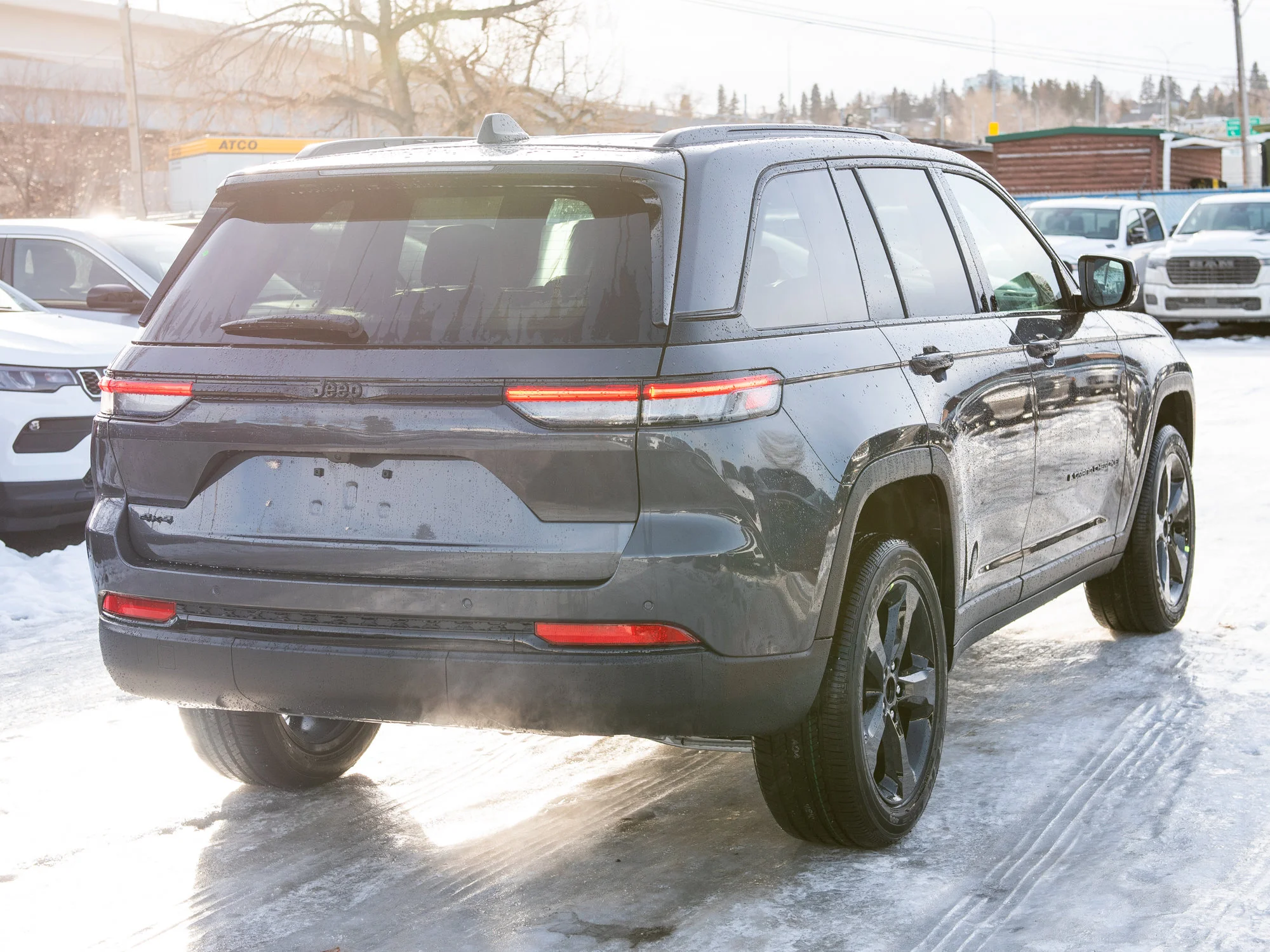 New 2025 Grey Jeep Altitude* image 5