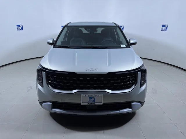 New 2027 IVORY SILVER Kia LXS image 8