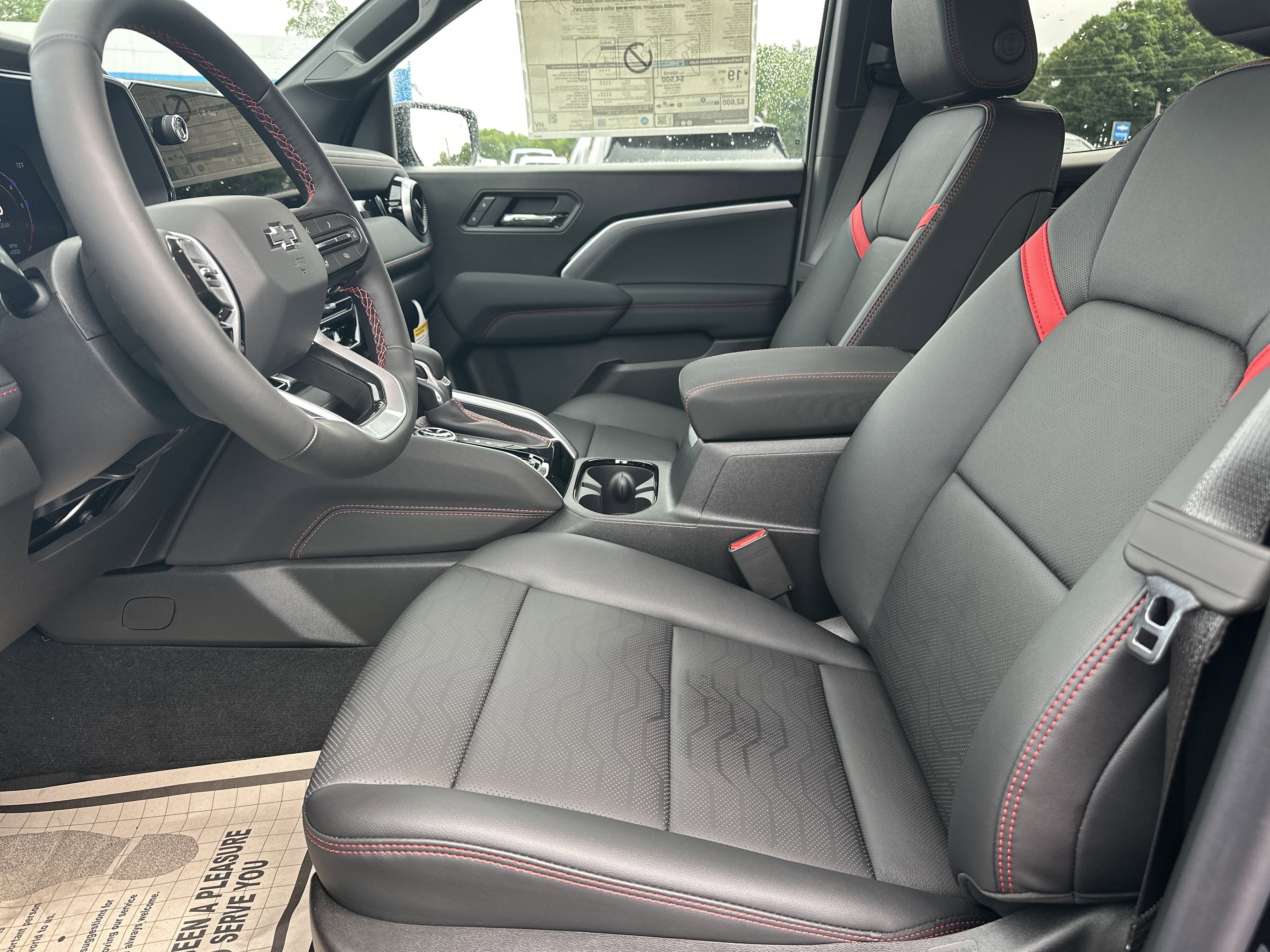 2026 Chevrolet Colorado Z71 - Photo 10