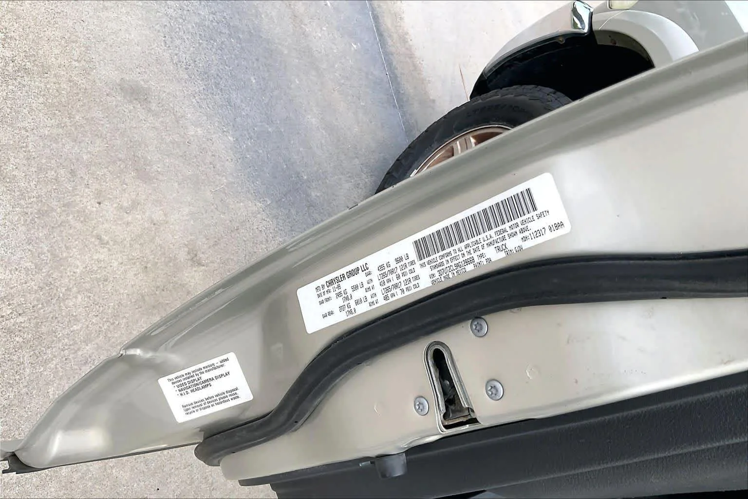 Used 2010 Light Graystone Pearl Dodge Laramie image 32