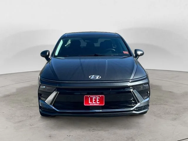 Used 2024 Gray Hyundai SEL image 8