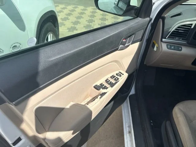 Used 2018 White Hyundai Value Edition image 10