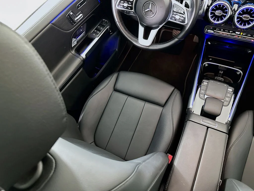 Used 2023 White Mercedes-Benz GLB 250 image 21