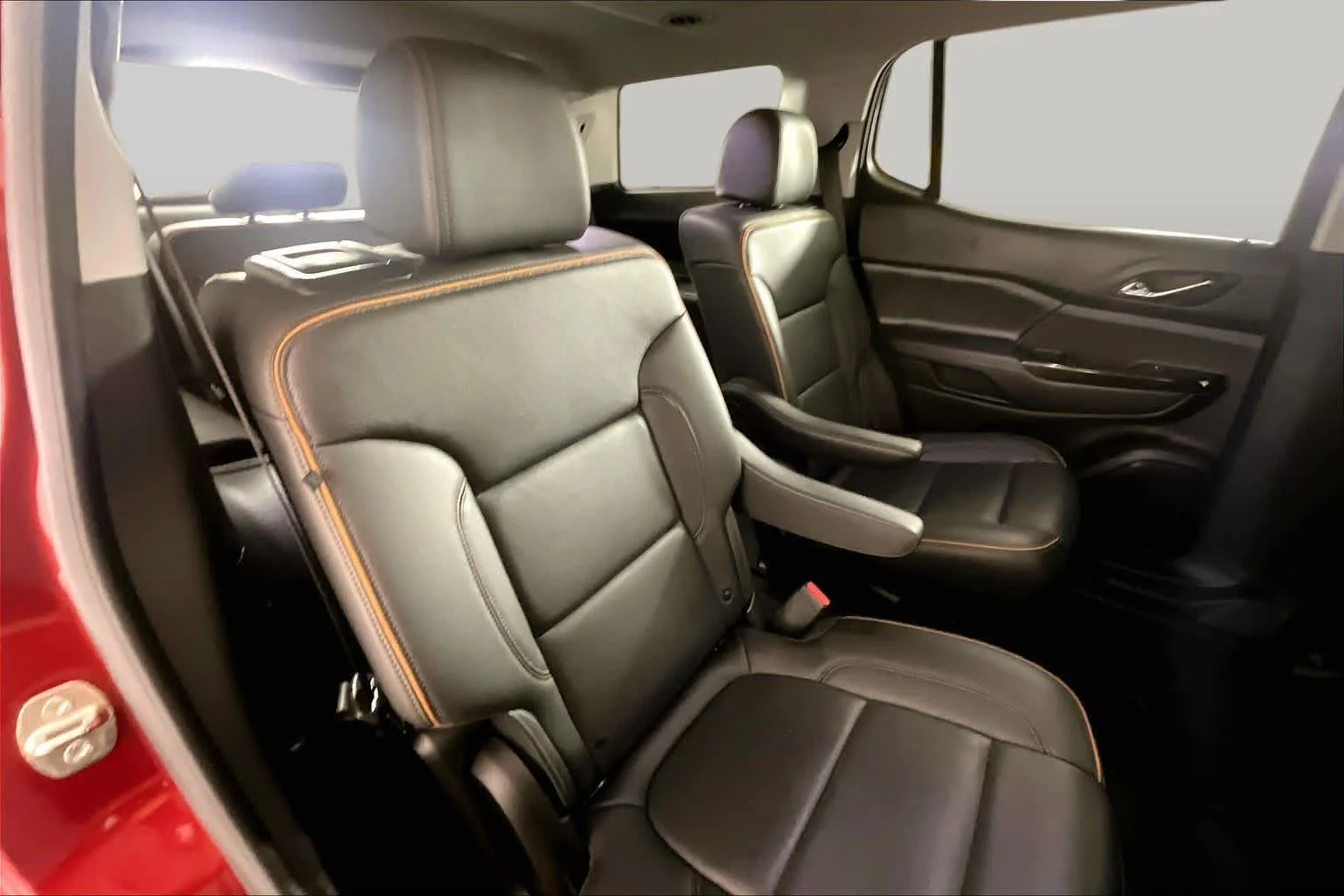 Used 2023 VOLCANIC RED TINCOAT GMC AT4 image 39