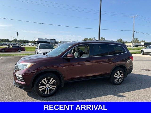 Used 2017 Red Honda EX-L image 10
