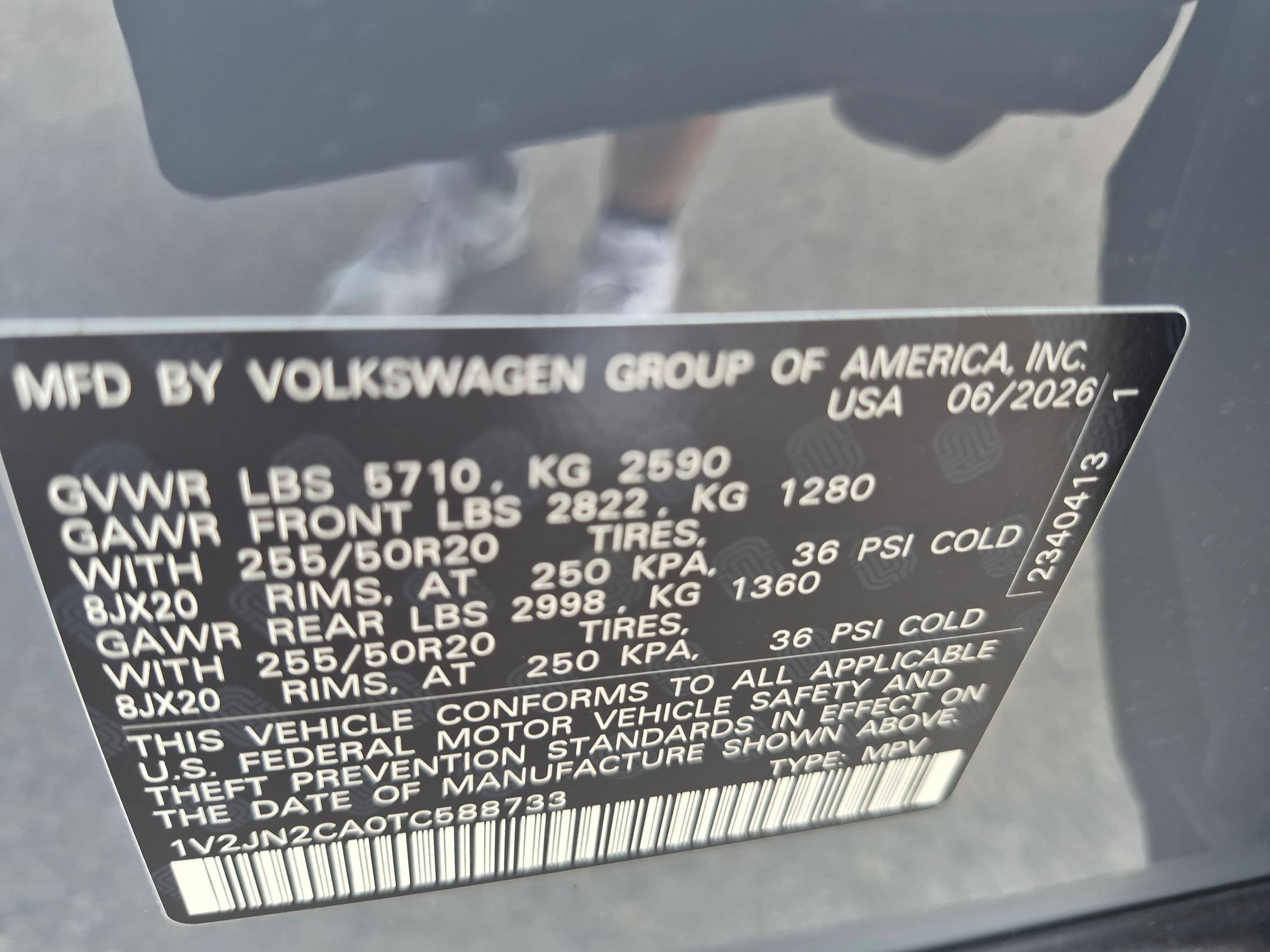 New 2026 Pure Gray Volkswagen 2.0T SE w/Technology image 31