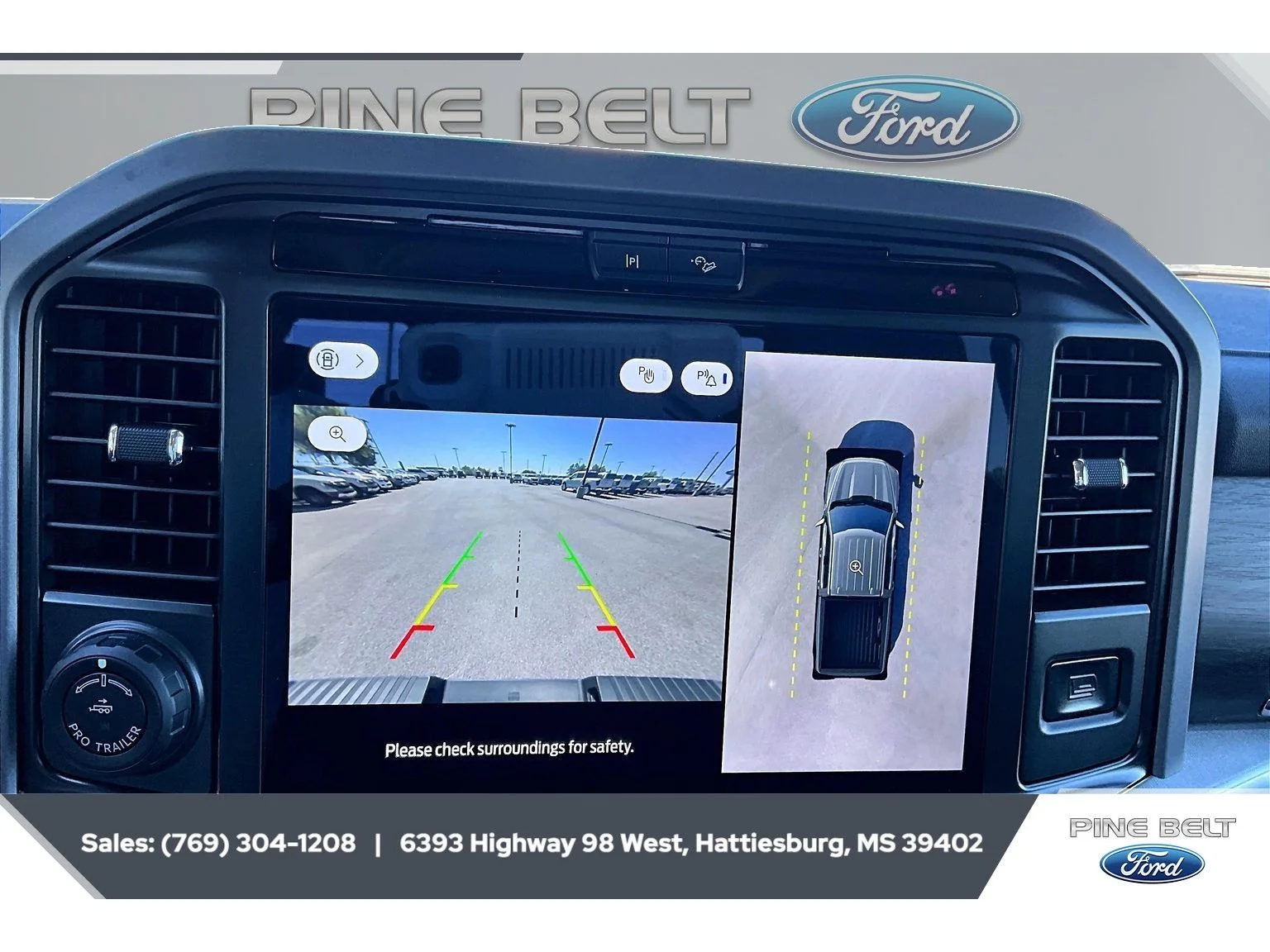 Used 2025 Space White Metallic Ford LARIAT image 16