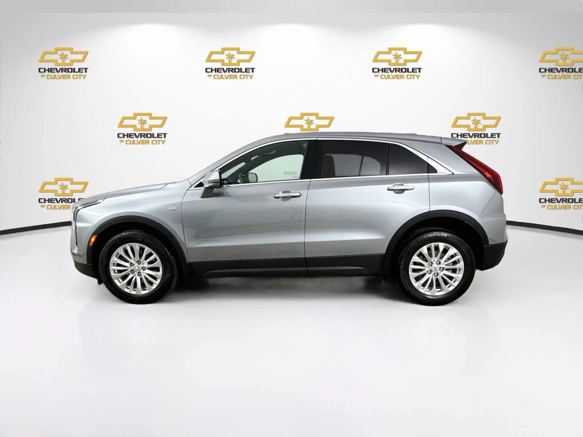 Used 2024 Argent Silver Metallic Cadillac Luxury image 5
