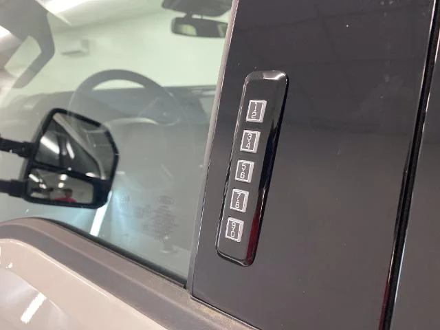New 2026 Star White Metallic Tri-Coat Ford F-250® Lariat® image 36