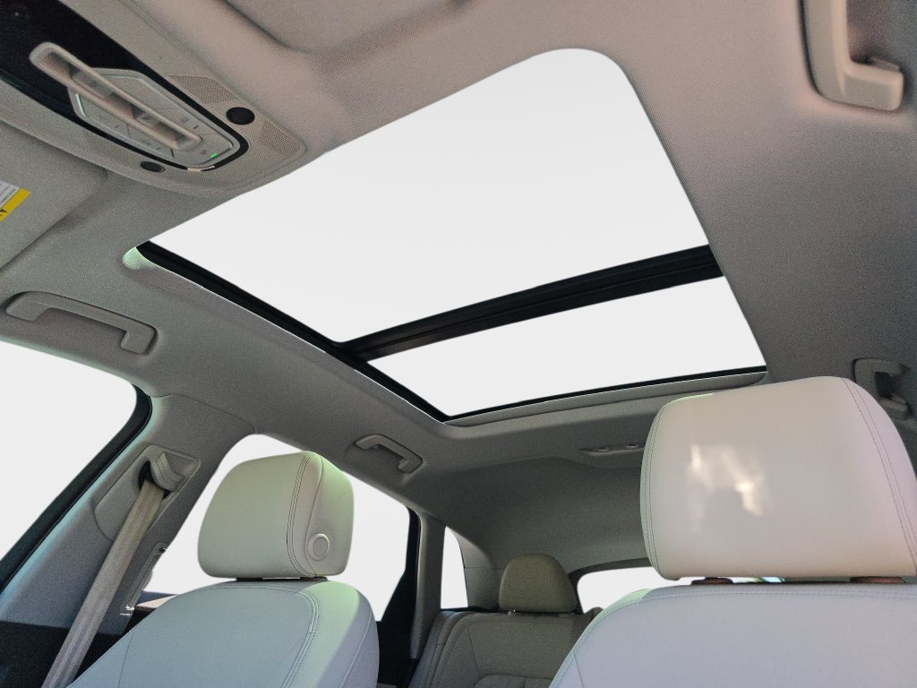 Used 2024 White Audi Premium Plus image 33
