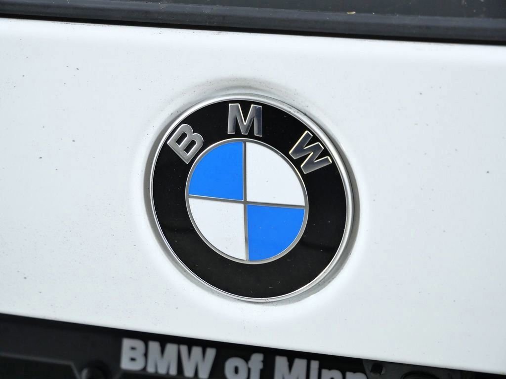 Used 2026 Alpine White BMW xDrive28i image 12