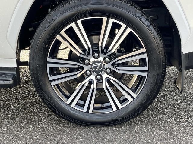 2024 Lexus LX Luxury - Photo 11