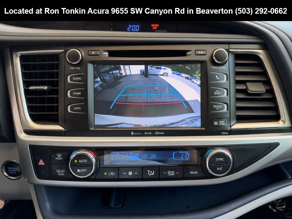 Used 2016 Blizzard Pearl Toyota XLE V6 image 21