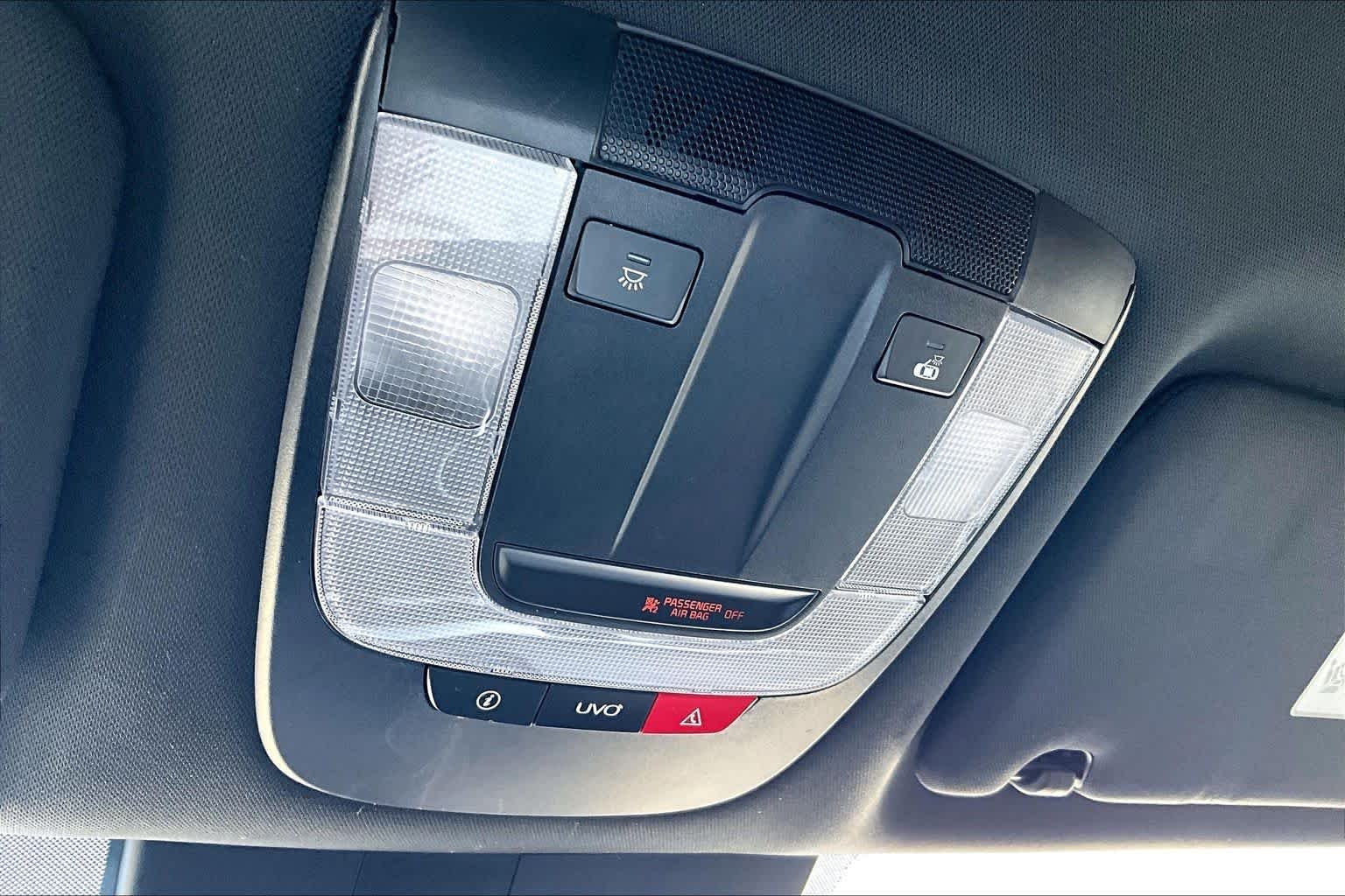 Used 2023 Wolf Gray Kia GT-Line image 35
