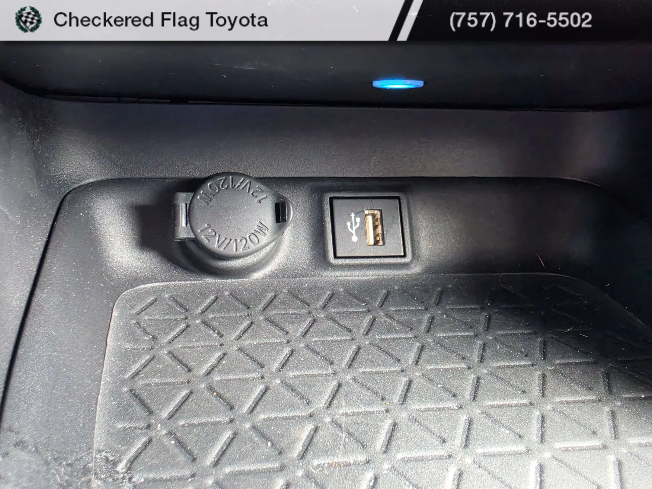 Used 2024 Silver Sky Metallic/Midnight Black Metallic Toyota XSE image 18