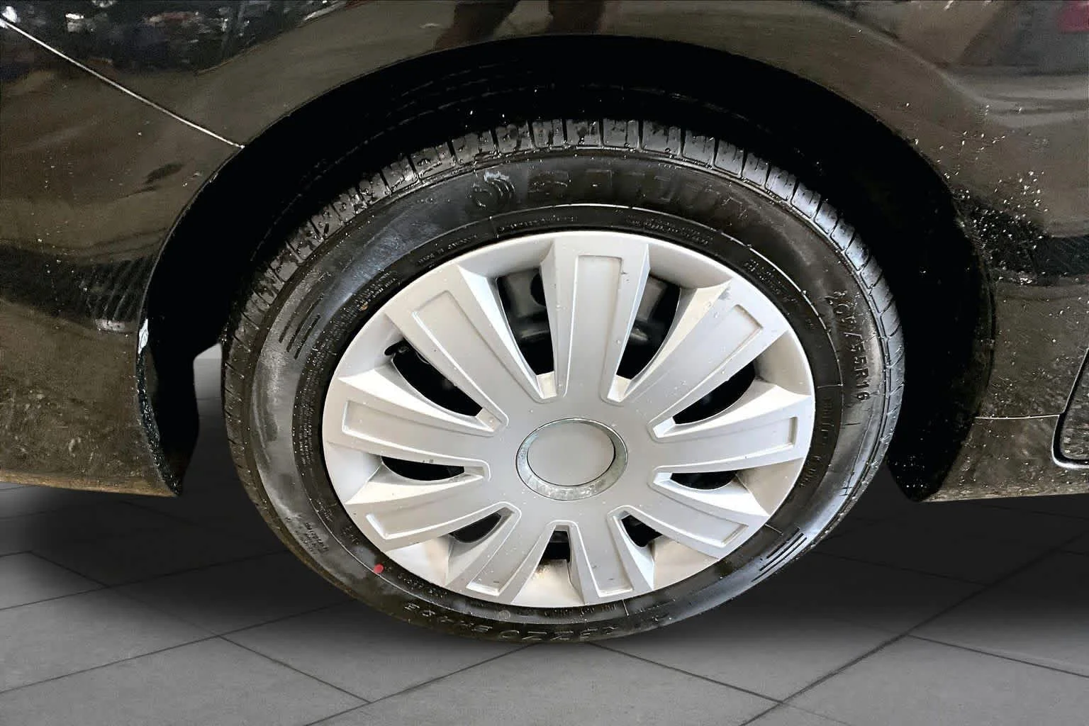 Used 2013 Black Sand Pearl Toyota LE image 11