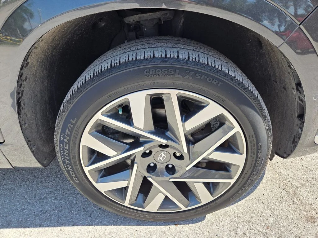 Used 2023 Gray Hyundai Calligraphy image 19