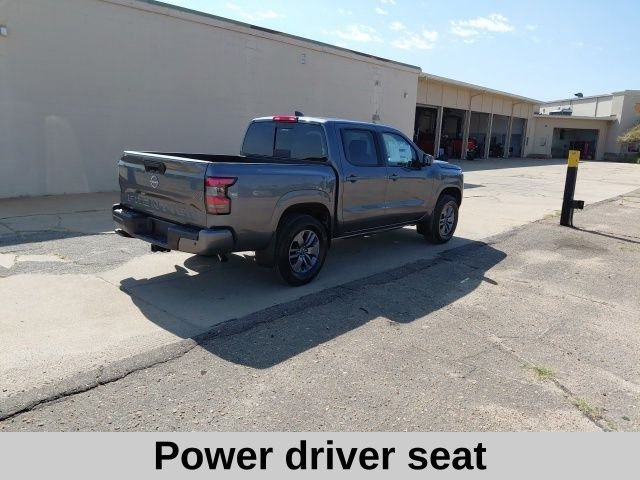 New 2026 Gun Metallic Nissan Crew Cab SV image 4