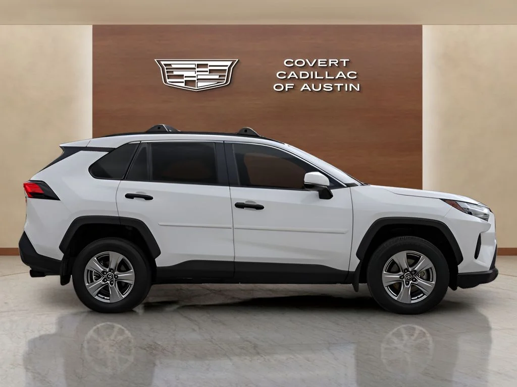 Used 2025 White Toyota XLE image 5