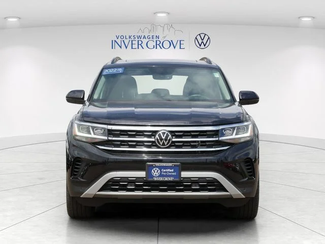 Certified 2022 Volkswagen Atlas SE w/Tech with VIN 1V2KR2CA0NC563309 for sale in Inver Grove Heights, Minnesota