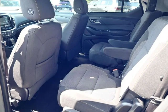 Used 2018 Gray Chevrolet LT image 24