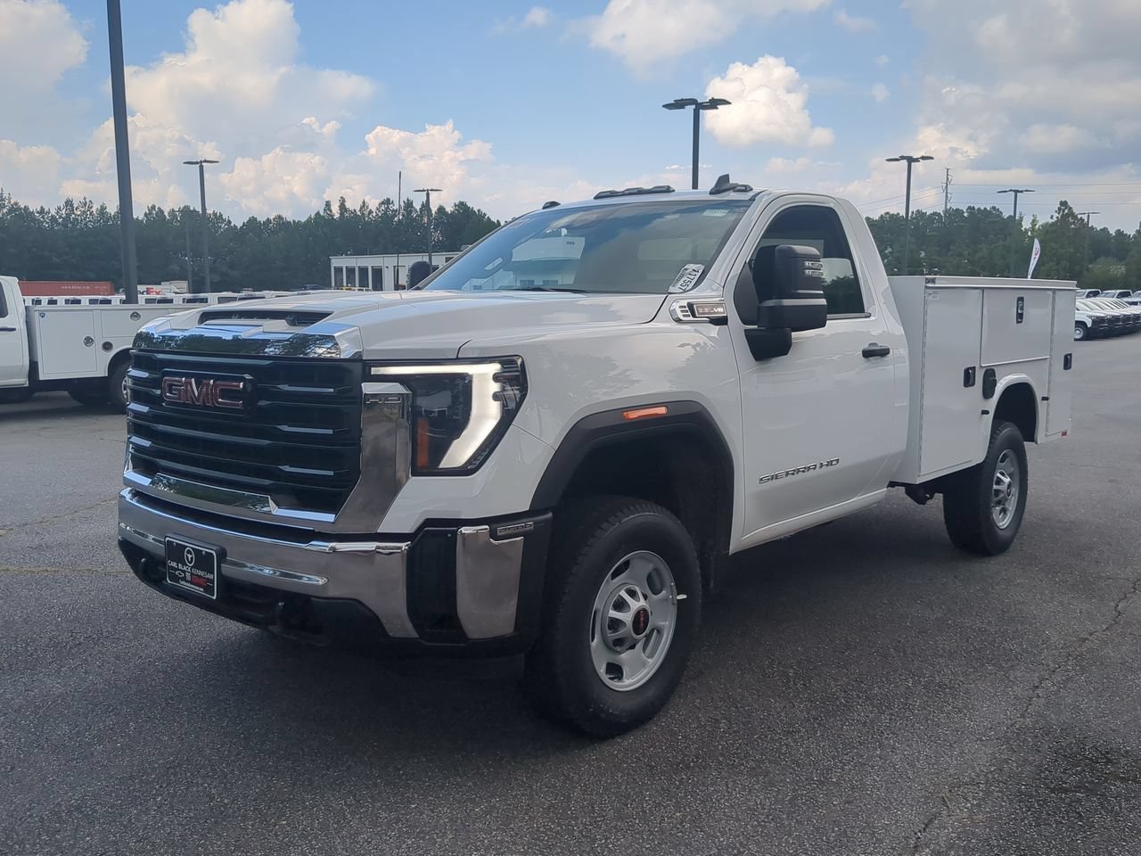 New 2026 Summit White GMC Pro image 4