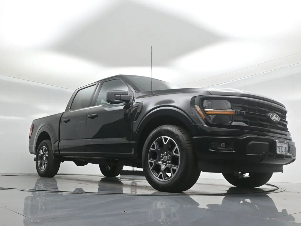 New 2024 Black Ford XLT image 43