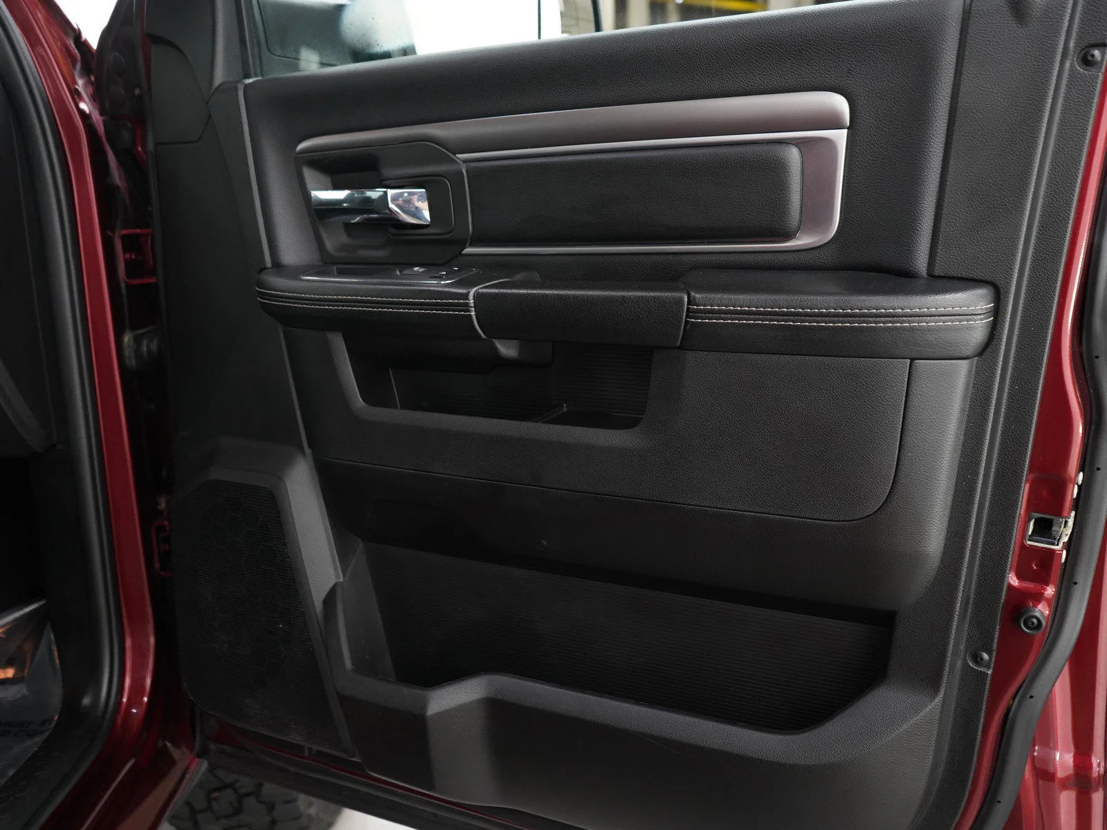 Used 2021 Delmonico Red Pearlcoat Ram Warlock image 9