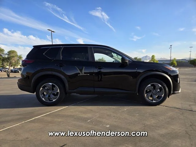 2025 Nissan Rogue SV - Photo 7