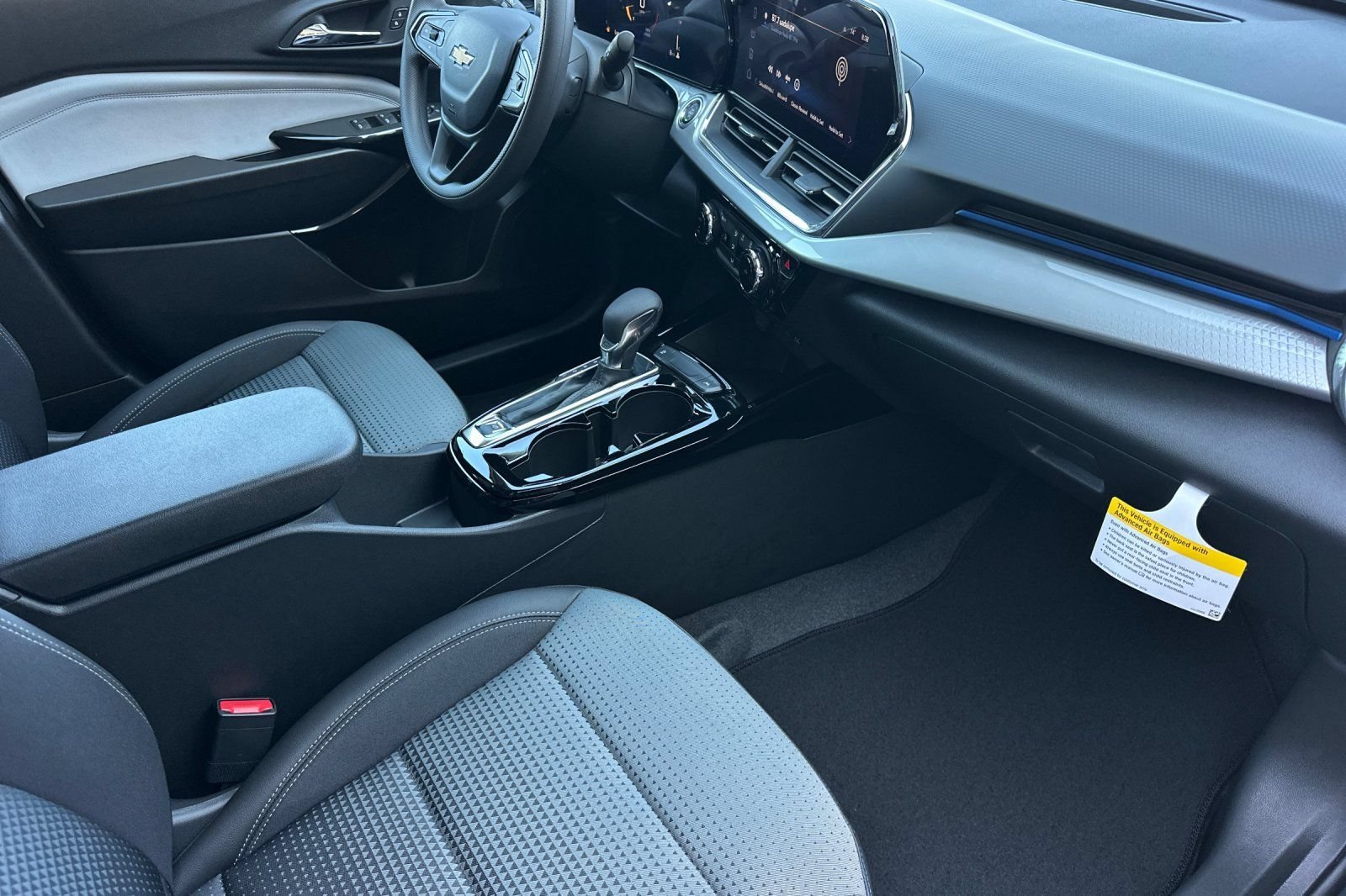 2026 Chevrolet Trax LT - Photo 16