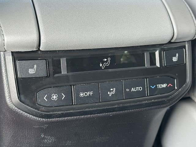 Used 2023 Red Toyota Platinum image 19