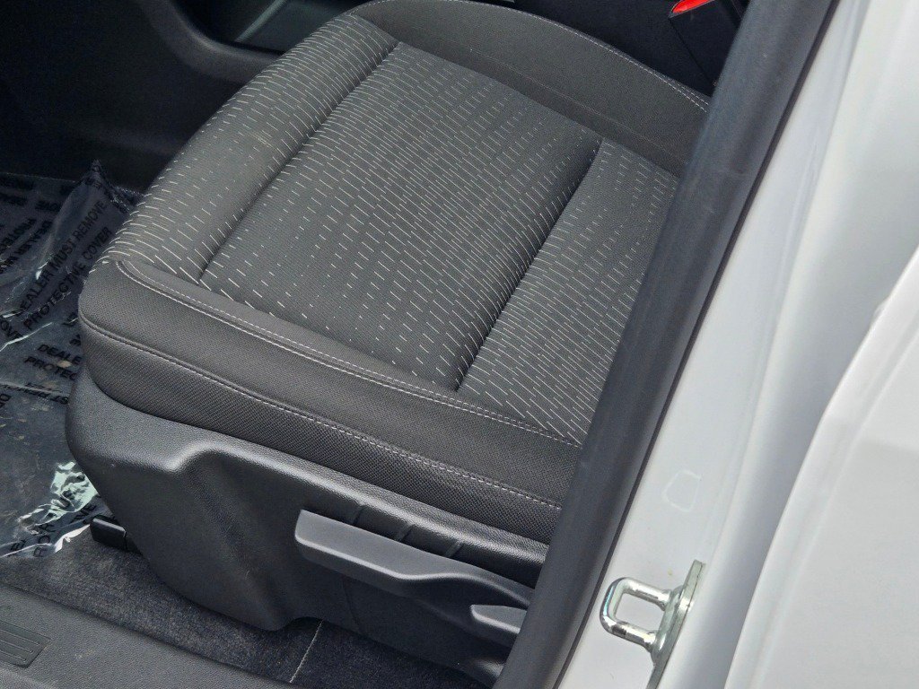 2025 Chevrolet Equinox LT - Photo 21